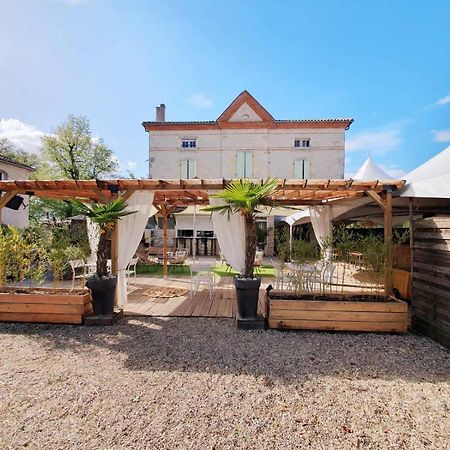 Le Baraillot, Chambres Et Repas D'Hotes, Soiree Etape Aiguillon Exterior foto